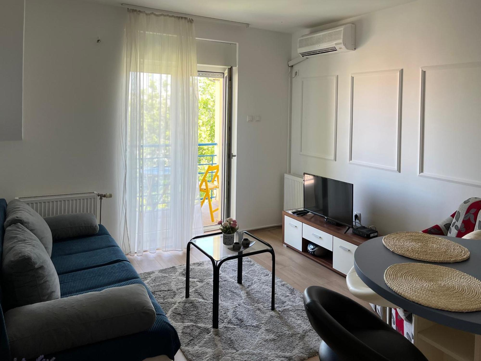 Apartment Vera With Free Garage Novi Sad Exterior photo